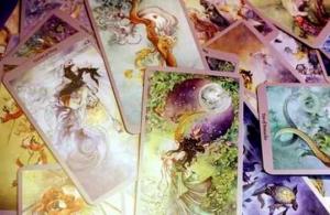 Tarot ghicitoare pentru viitor.  Cărți de tarot online