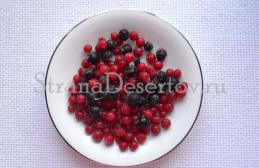 Delicious charlotte with currants: step-by-step recipe and chef's advice Charlotte from frozen currants